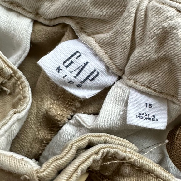 Gap kids kaiki pants, size 16 - Picture 5 of 5